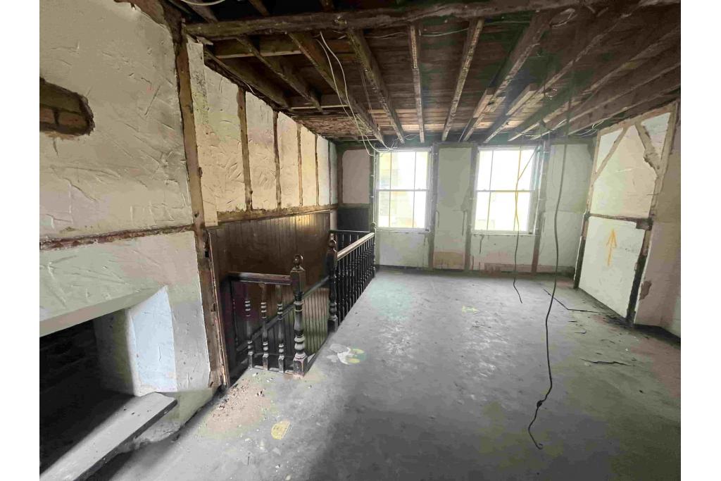 74 Manilla St - North Pole Bar and Nightclub Space for Rent, Canary Wharf, London