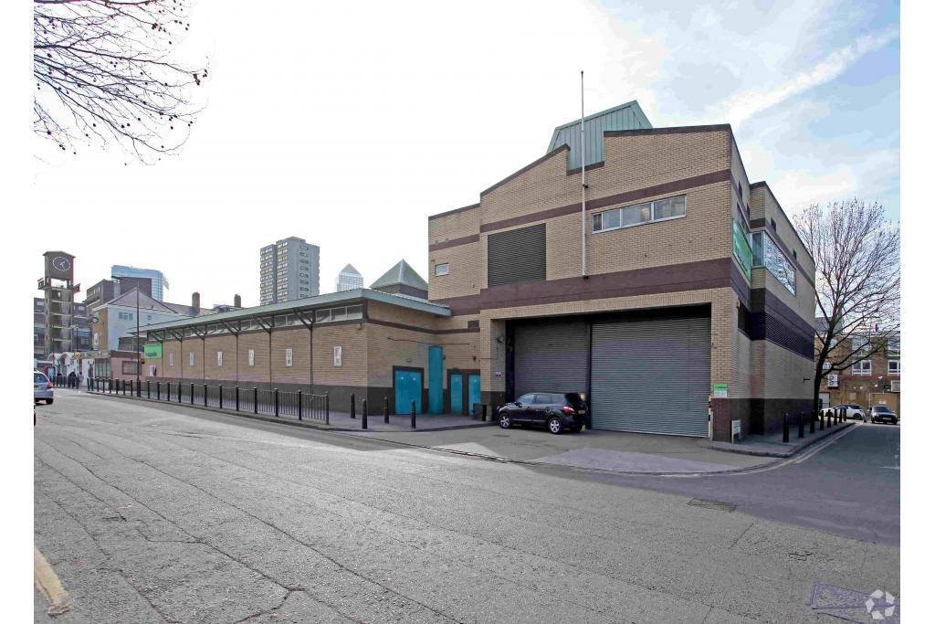 1-18 Market Sq - Shopfront Retail Unit for Rent, Poplar, London E14 6AQ