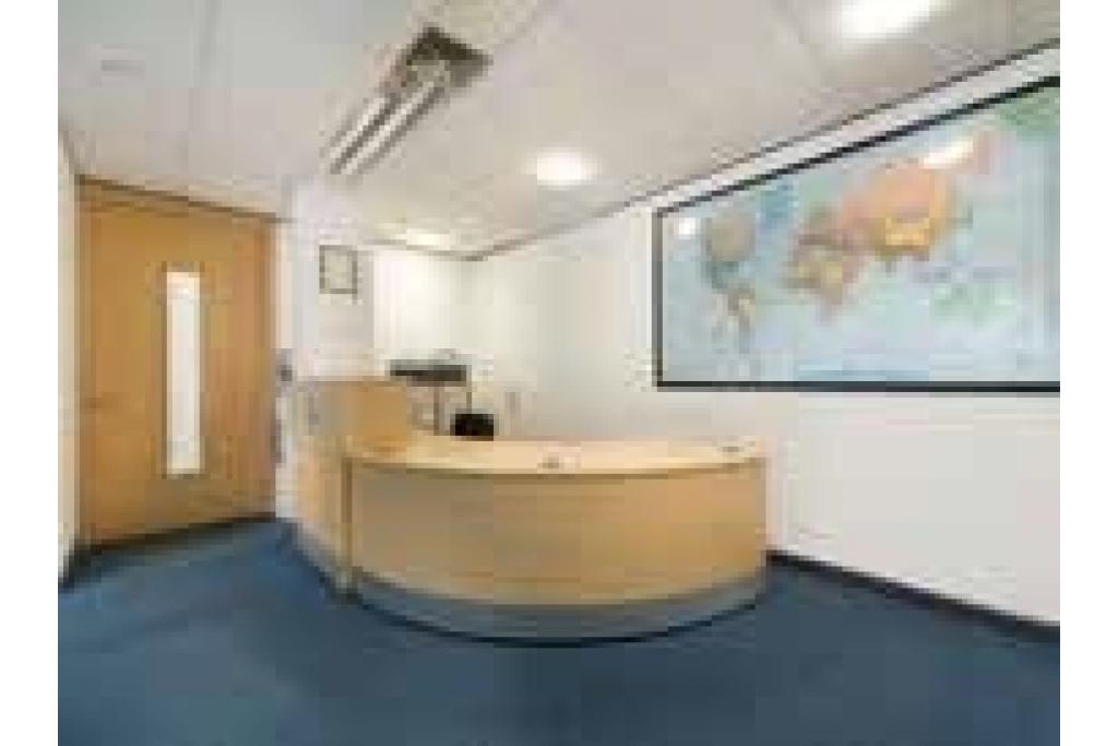 221 Marsh Wall - Moorfoot House Office Space for Rent, Canary Wharf, London E14 9FH