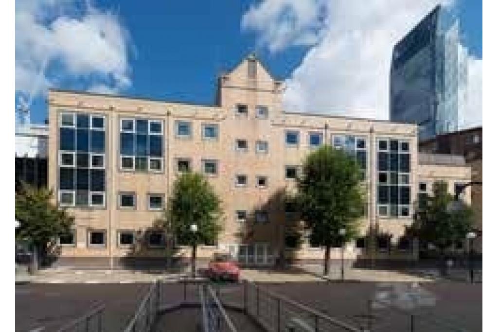 221 Marsh Wall - Moorfoot House Office Space for Rent, Canary Wharf, London E14 9FH