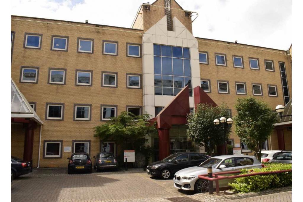 221 Marsh Wall - Moorfoot House Office Space for Rent, Canary Wharf, London E14 9FH
