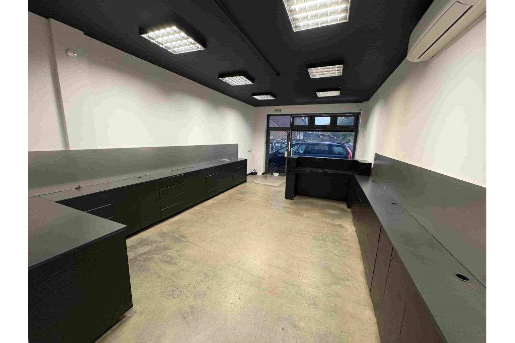 389 New Cross Road - Retail Unit for Rent, New Cross, London SE14 6LA