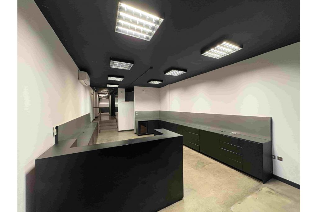 389 New Cross Road - Retail Unit for Rent, New Cross, London SE14 6LA