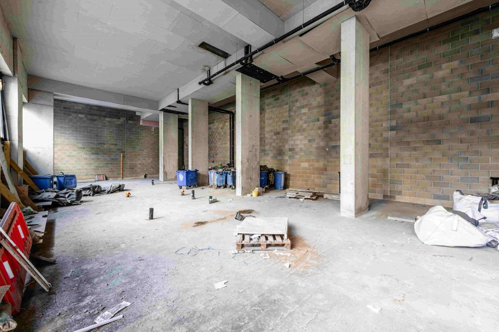 North Woolwich Road - Retail Unit for Rent, Royal Docks, London E16 2BG