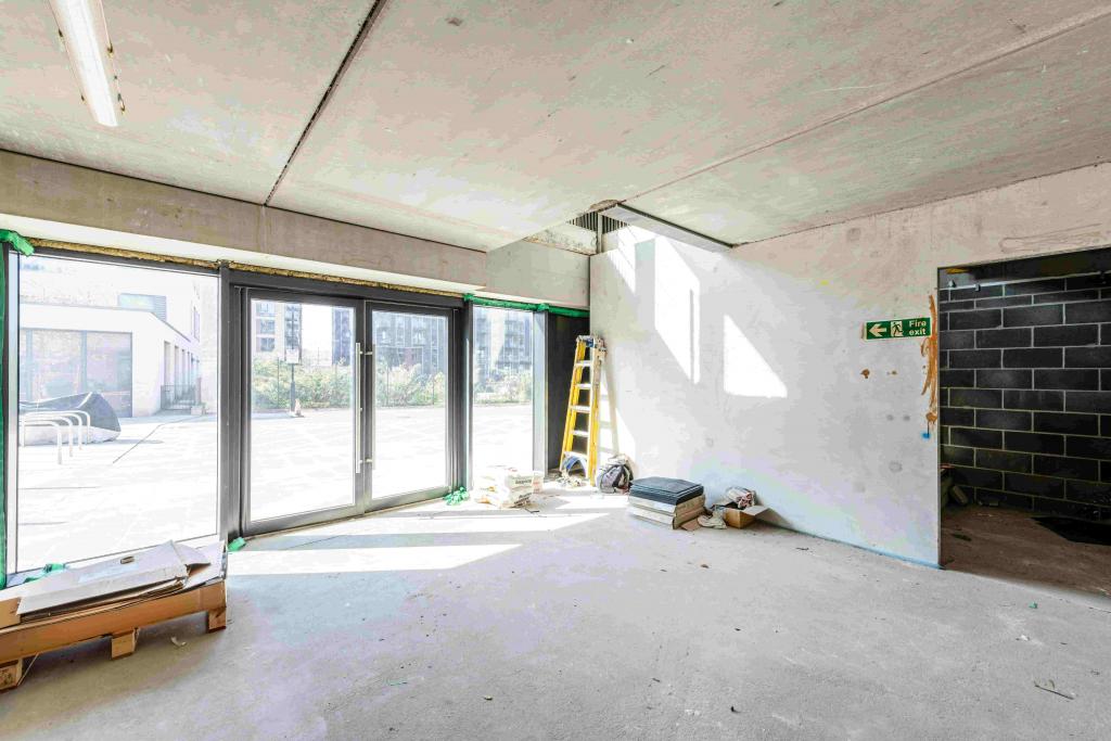 North Woolwich Road - Retail Unit for Rent, Royal Docks, London E16 2BG