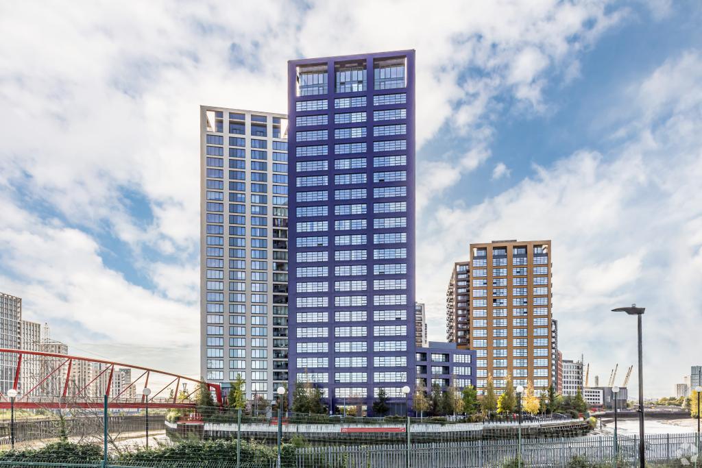 Orchard Place - Restaurant Unit for Rent, London City Island, London E16 1DF