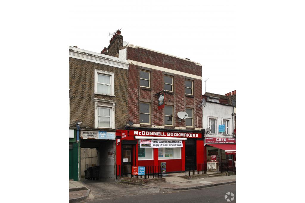 19 Plough Way - Retail Unit for Rent, Prince Of Wales, Surrey Quays, London SE16 2LS