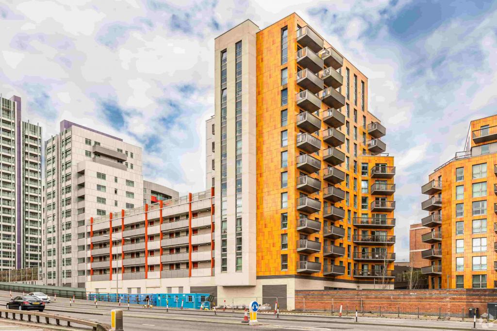25-26 Rathbone Street - Retail and Office Space for Rent, Aurelia, Canning Town, London
