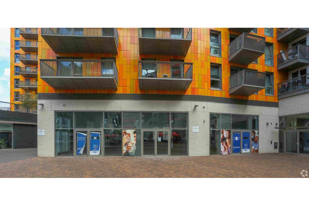 25-26 Rathbone Street - Retail and Office Space for Rent, Aurelia, Canning Town, London