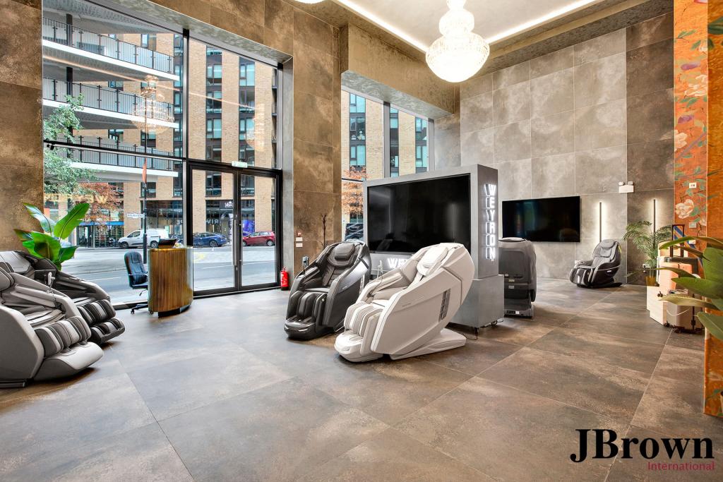 8 Royal Crest Avenue - Retail Unit for Rent, Royal Crest, London E16 2TQ