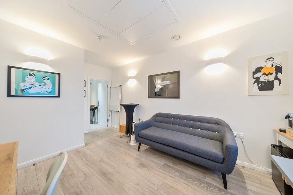 14 High St - Office Space for Rent, Stratford, London E15 2PP