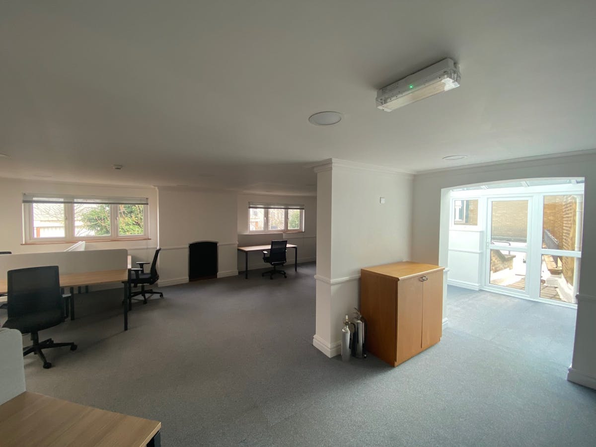 339 High St - Office Space for Rent, Stratford, London E15 2TF