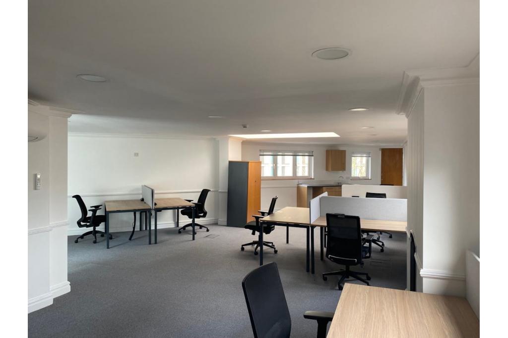 339 High St - Office Space for Rent, Stratford, London E15 2TF