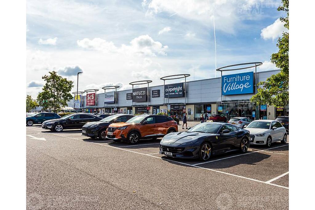 Solartron Retail Park, Farnborough