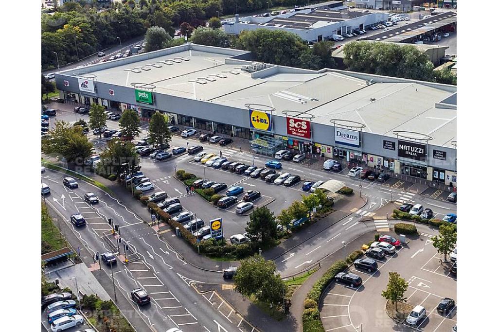 Solartron Retail Park, Farnborough