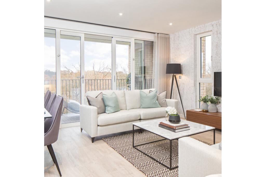 Hendon Waterside – Parkside Square & The Townhouses, London NW9v