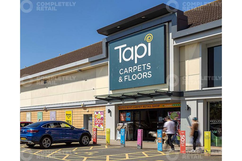 Elgar Retail Park – Worcester, WR3 8HP