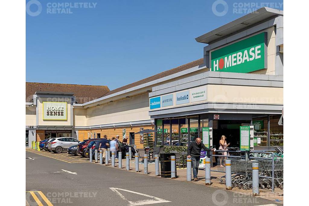 Elgar Retail Park – Worcester, WR3 8HP