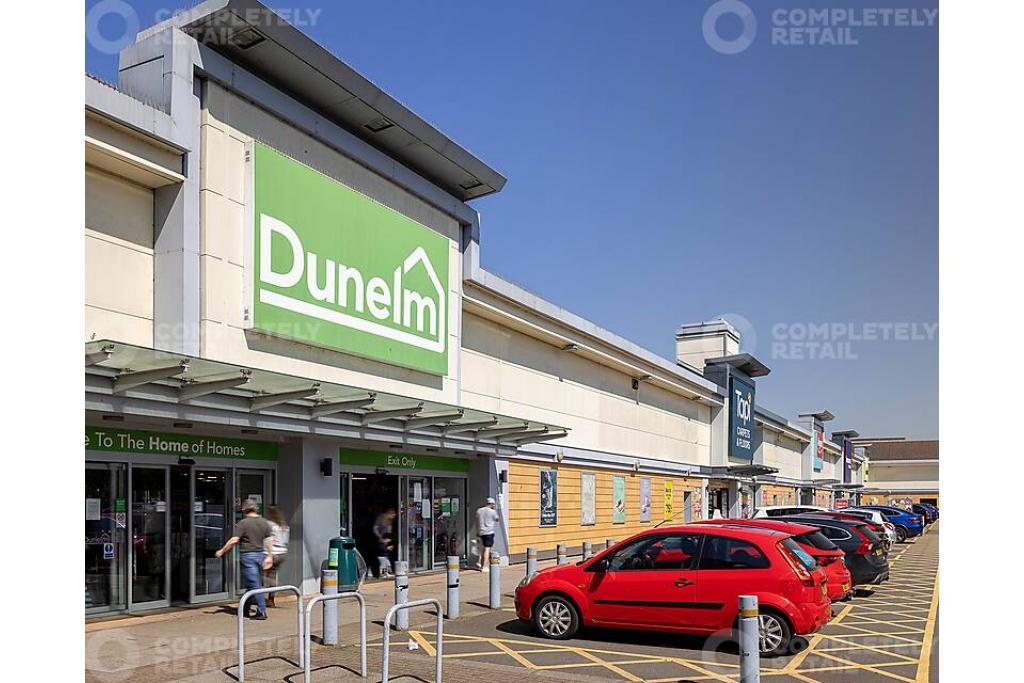 Elgar Retail Park – Worcester, WR3 8HP