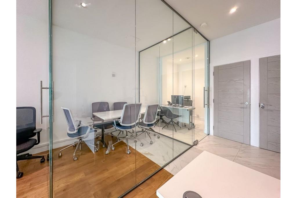 48-54 Leytonstone Rd - Office Unit to Let, Stratford, London E15 1JA