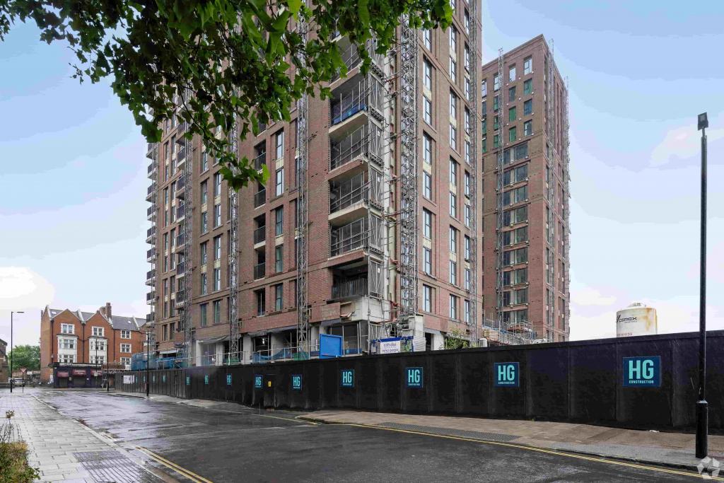 651-657 Old Kent Rd - Retail Unit, Old Kent Road, London SE15 1JU
