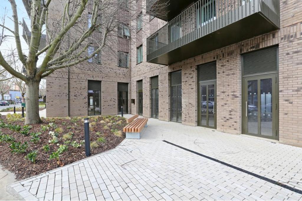 345 Southwark Park Rd - Retail Space, Southwark, London SE16 2JN