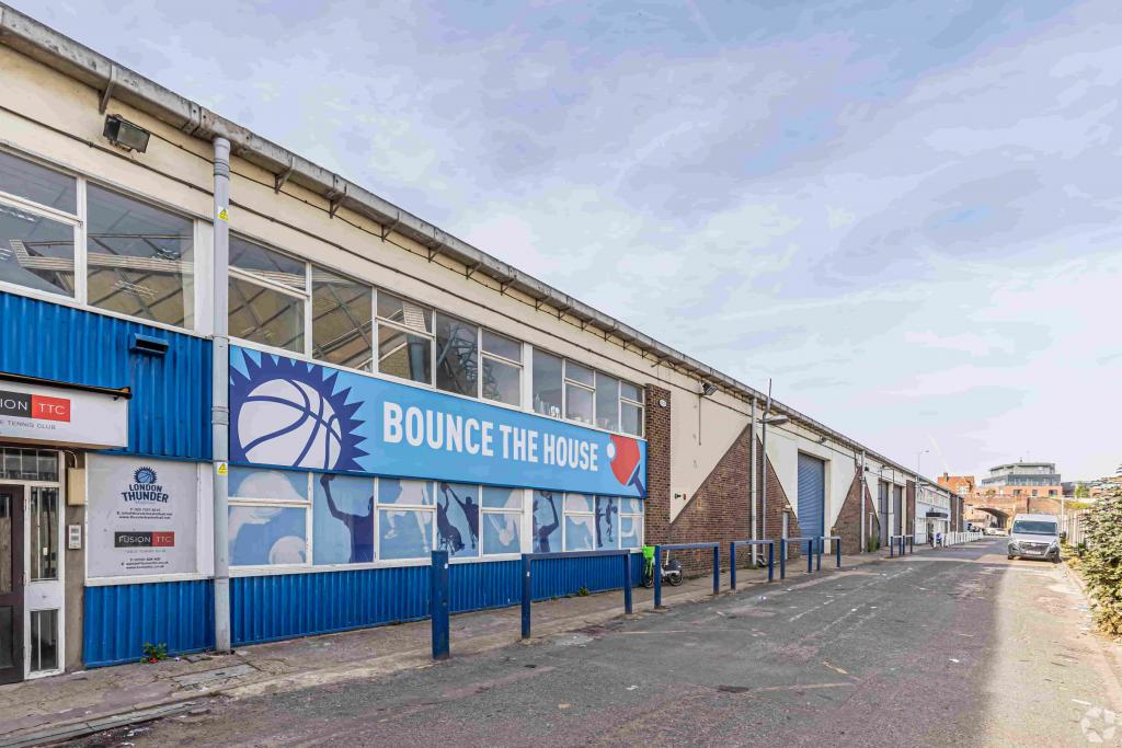 Stockholm Rd - Unit 1-3 Warehouse, Lewisham, London SE16 3LP