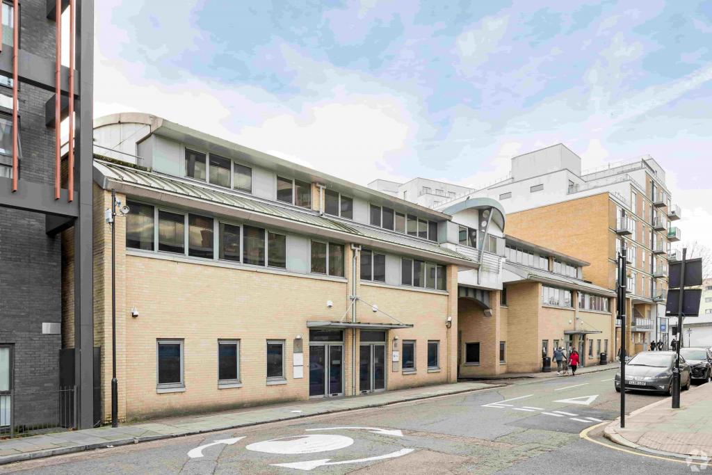 14 Thomas Rd - Quebec Wharf Office, Eastern Fringe, London E14 7AF