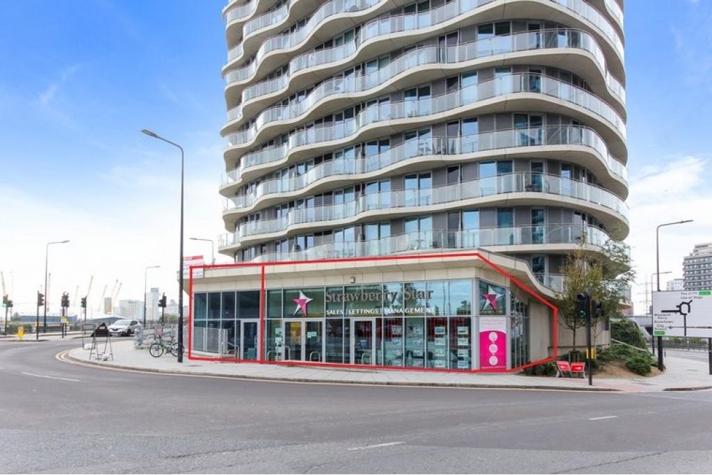 5 Tidal Basin Rd - The Hoola Building Office Space, Eastern Fringe, London E16 1UX