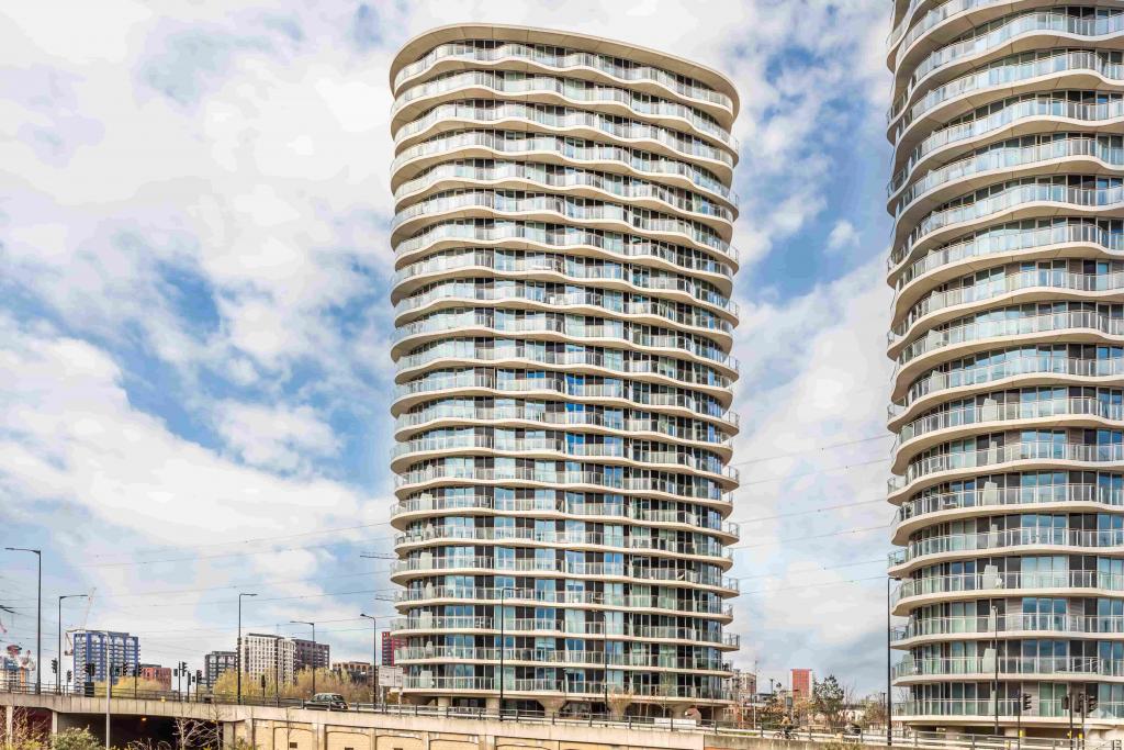 5 Tidal Basin Rd - The Hoola Building Office Space, Eastern Fringe, London E16 1UX