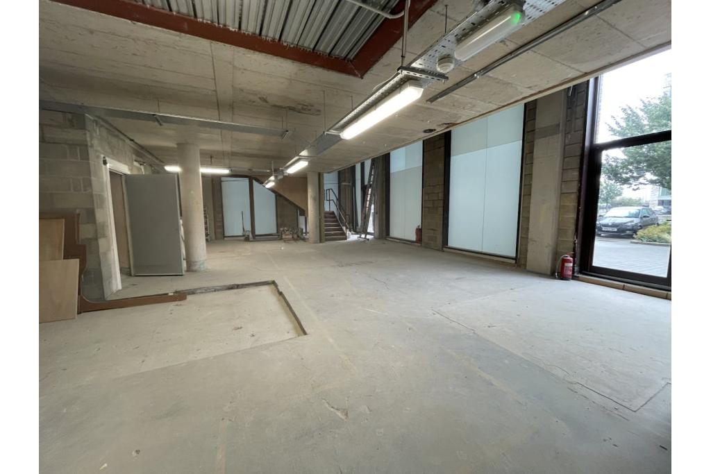 12-15 Upper Dock Walk - Royal Albert Wharf - Retail Shopfront Unit, London E16 2JT