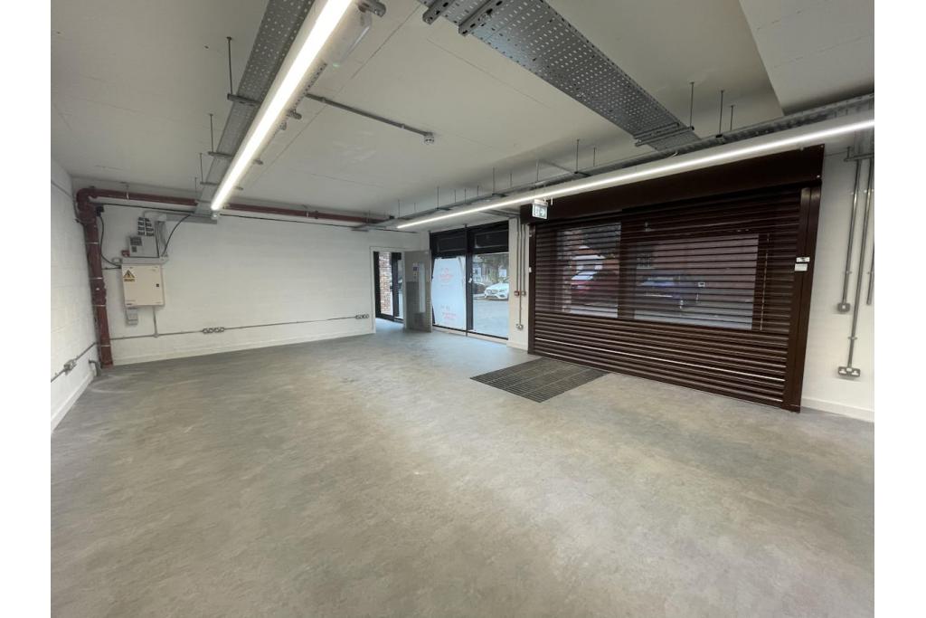 12-15 Upper Dock Walk - Royal Albert Wharf - Retail Shopfront Unit, London E16 2JT