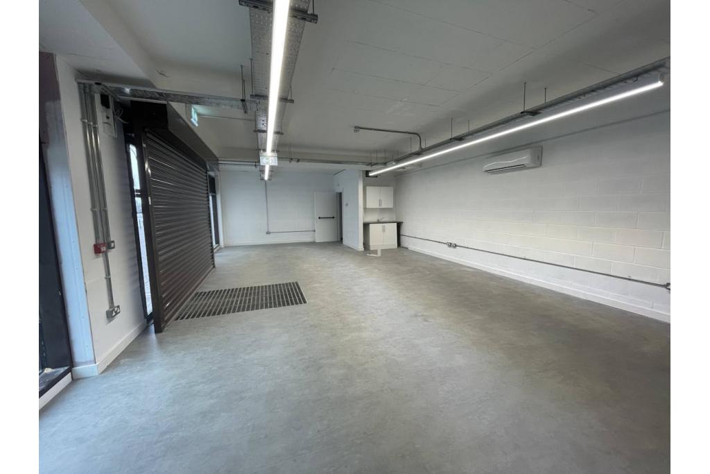 12-15 Upper Dock Walk - Royal Albert Wharf - Retail Shopfront Unit, London E16 2JT
