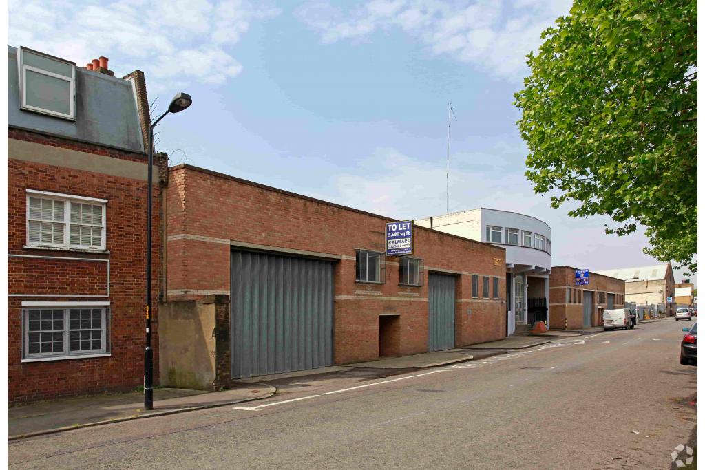 Verney Rd - Newton House - Industrial Service Unit, Southwark, London SE16 3DH