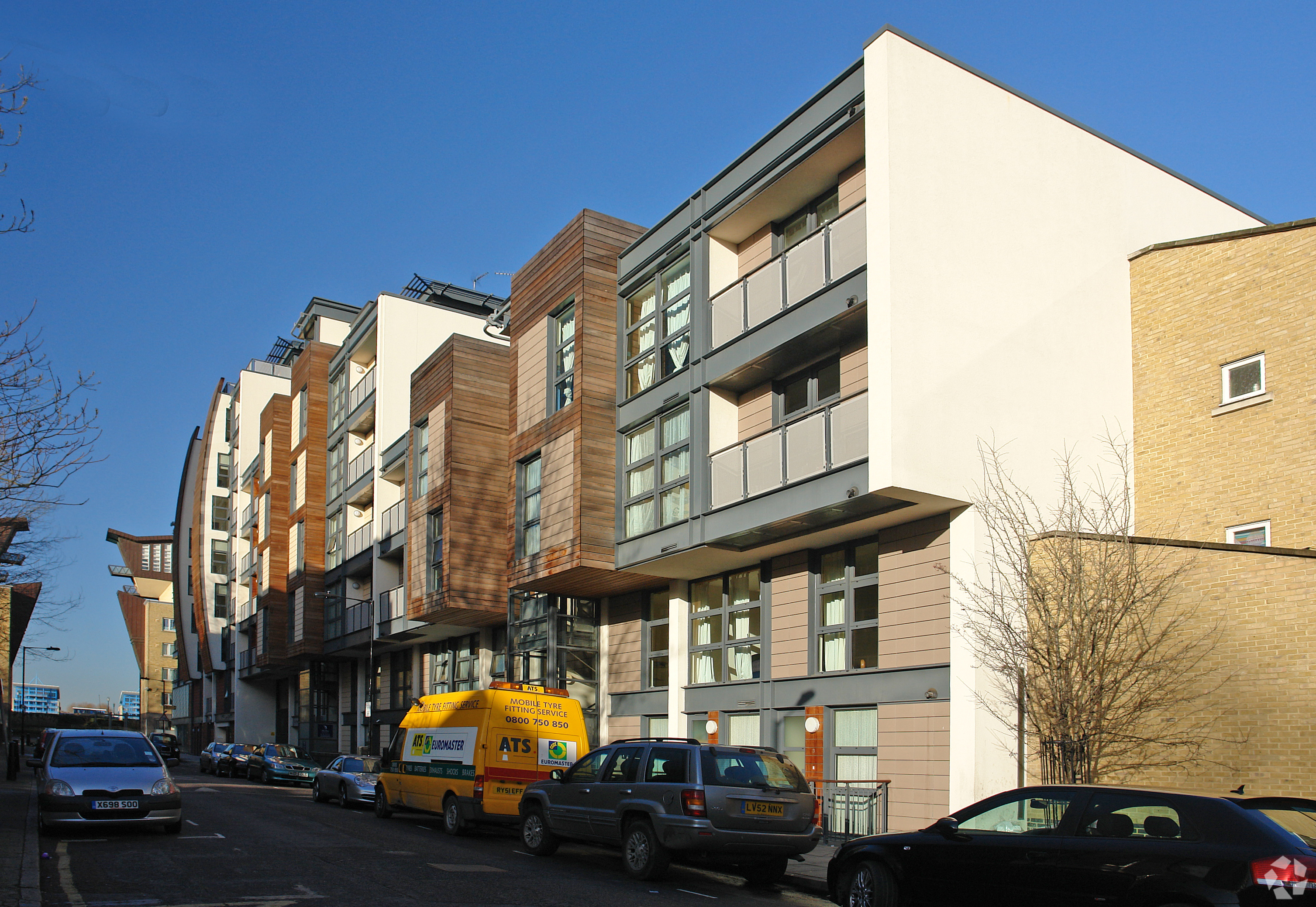 45 Westferry Rd - Restaurant Space for Rent, Canary Wharf, London E14