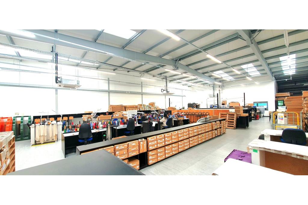 160 Bidder St - Industrial Warehouse Space for Rent, Canning Town, London E16 4ES