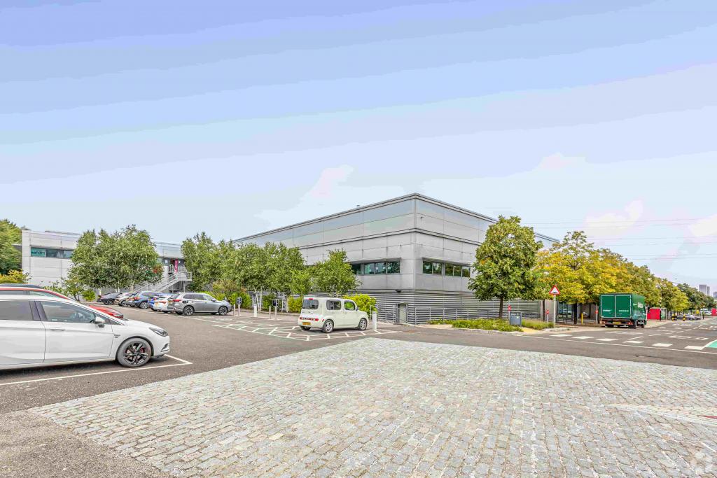 160 Bidder St - Industrial Warehouse Space for Rent, Canning Town, London E16 4ES