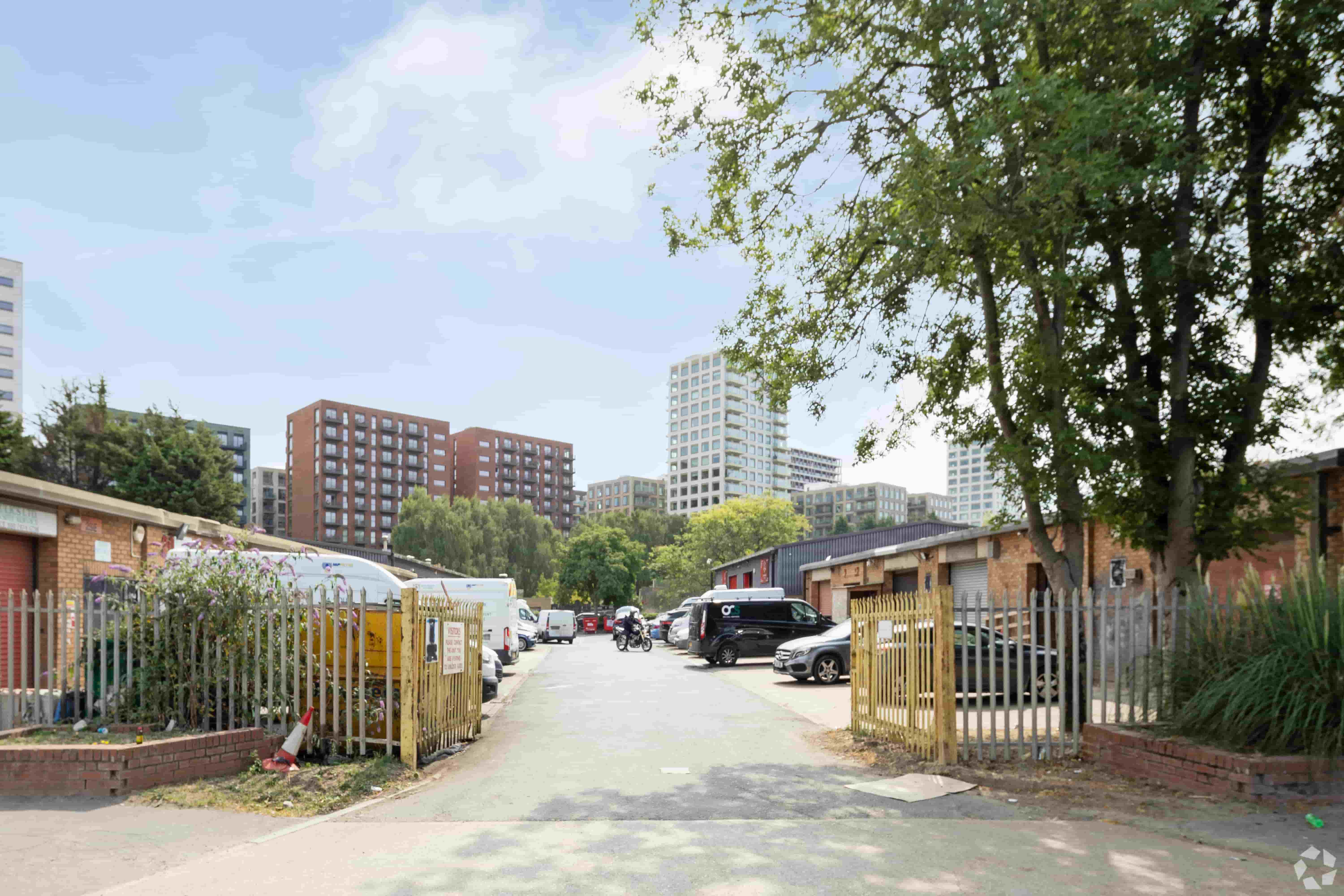 22-28 Bradfield Rd - Industrial Warehouse Space for Rent, Newham, London E16 2AU