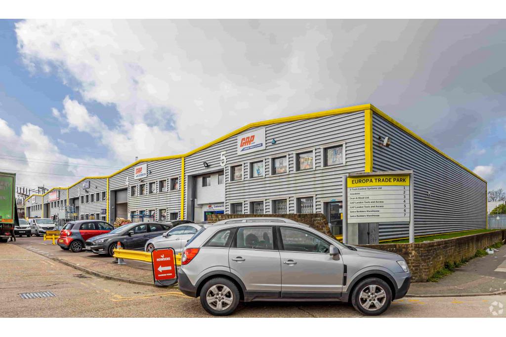 Europa Trade Park - Warehouse, London, Greater London E16 4SP