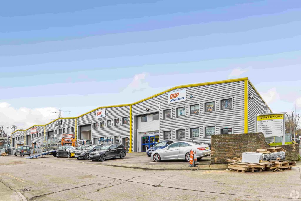 Europa Trade Park - Warehouse, London, Greater London E16 4SP