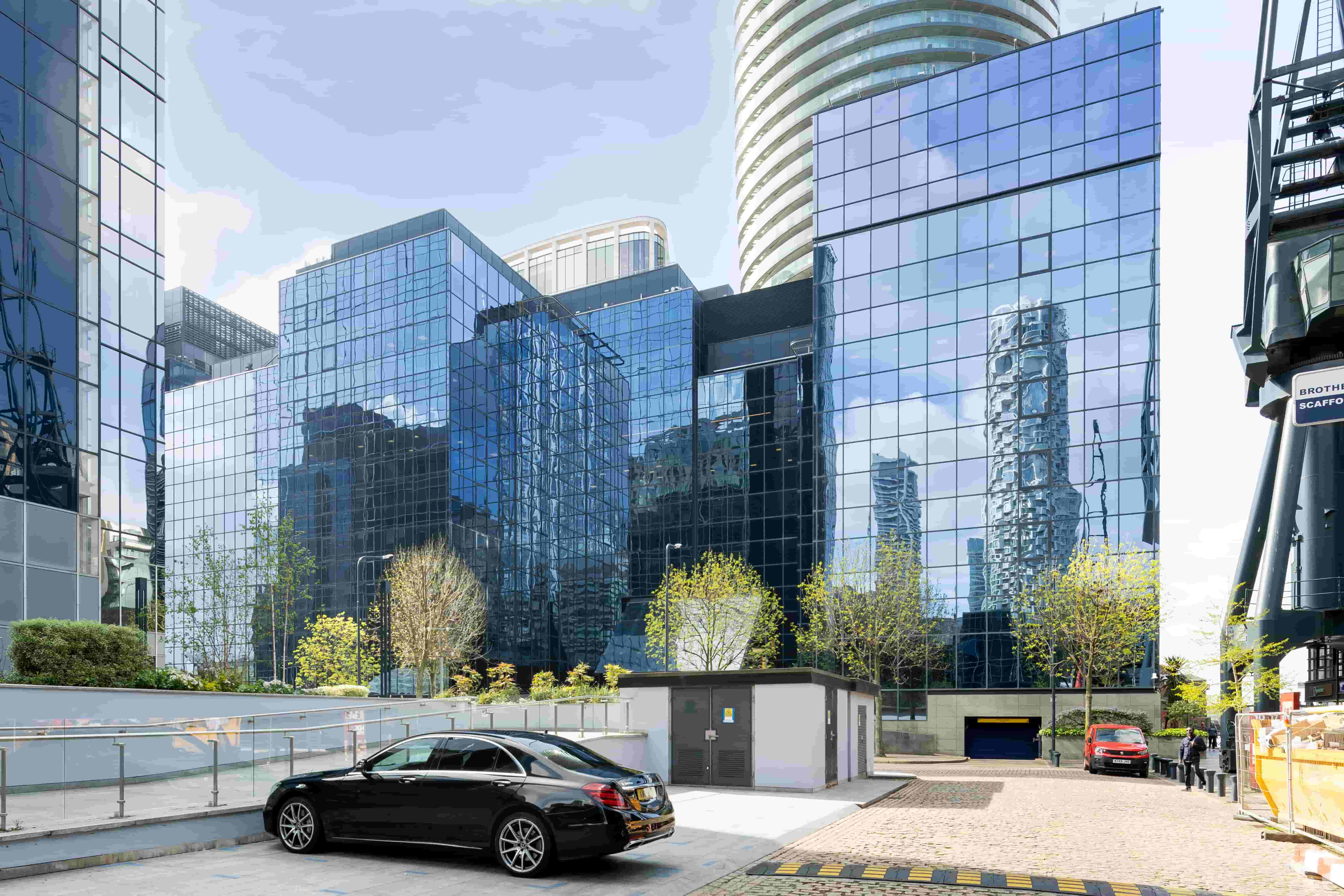 LD8 London IBX® Data Center - Data Centre, Canary Wharf, London E14 9JY