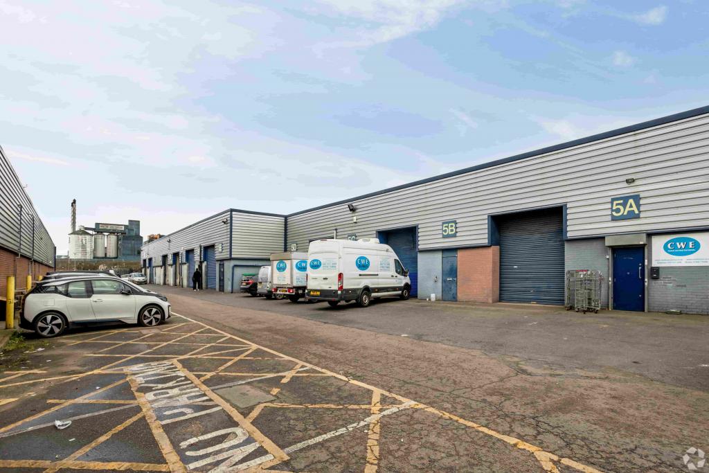 Standard Industrial Estate - Industrial Service Unit, London, Greater London E16 2EJ