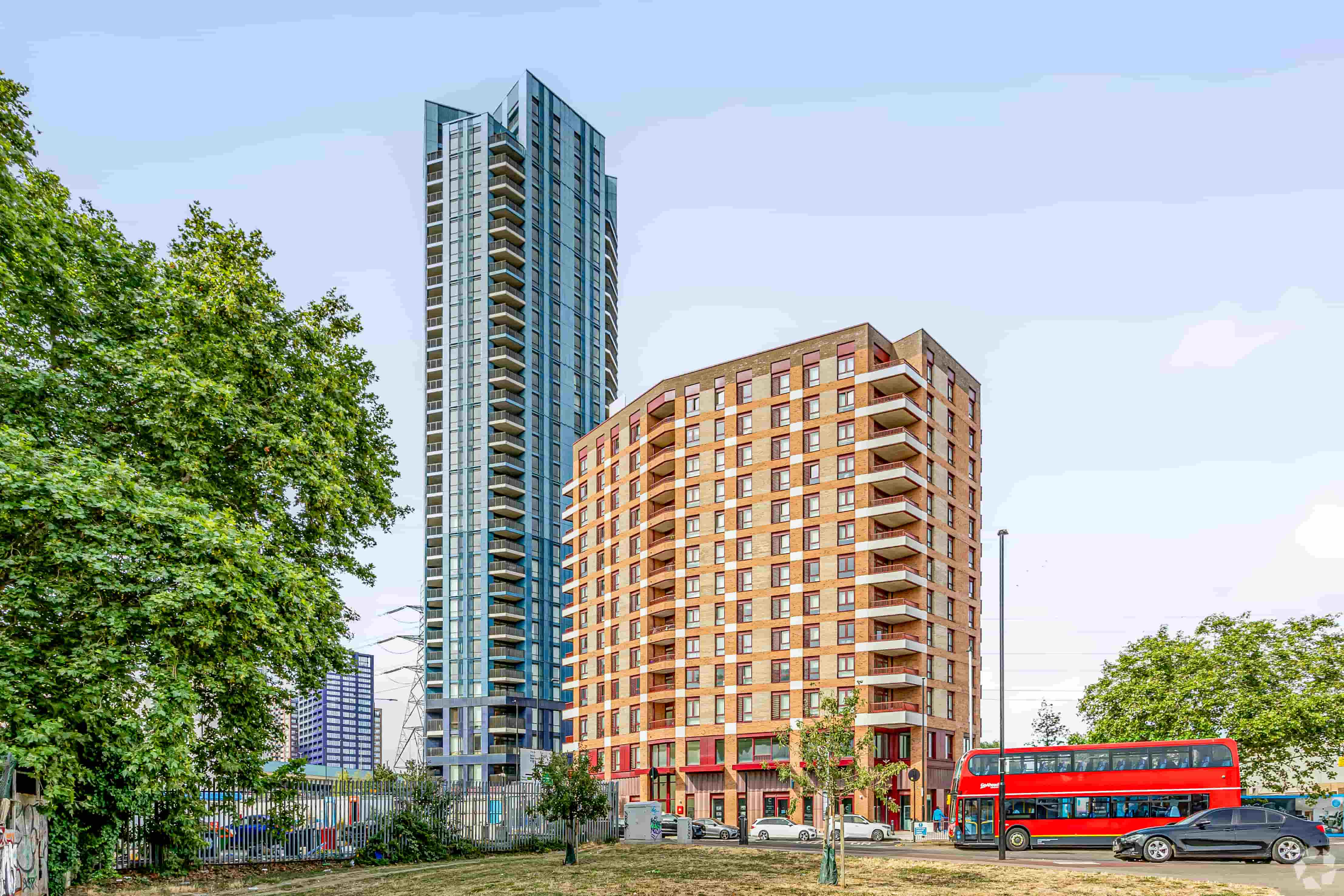 300 Manor Rd - Manor Road Retail Park - Shopfront Retail Units, Newham, London E16 4PA