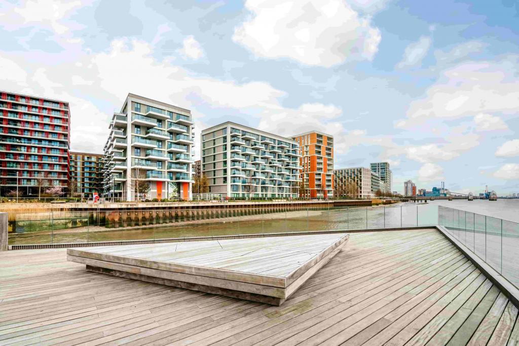 11 Schooner Road - Shopfront Retail/Residential Unit, Silvertown, London E16 2PT