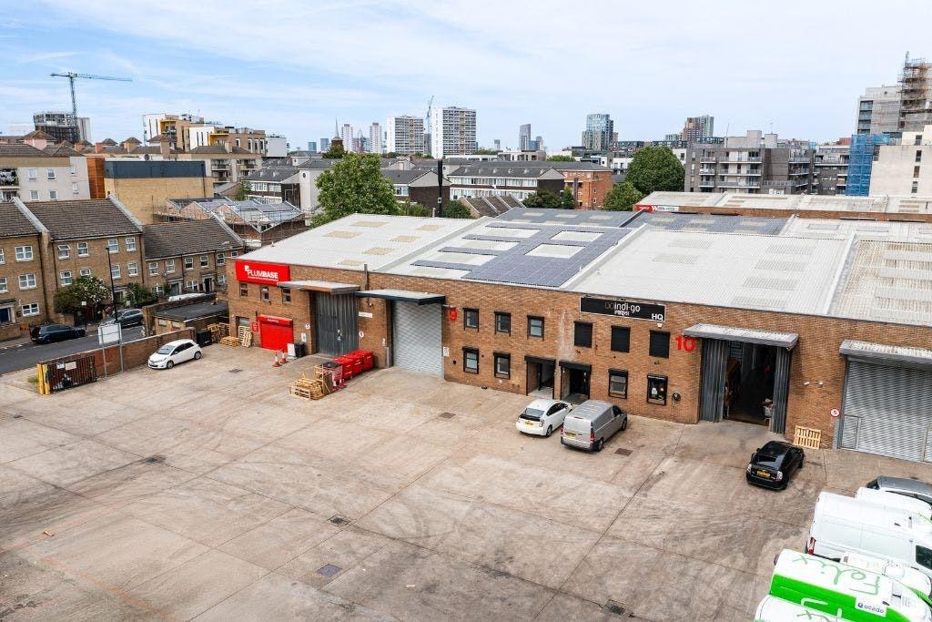 Thomas Rd - Thomas Trade Centre Warehouse, London E14 7BN