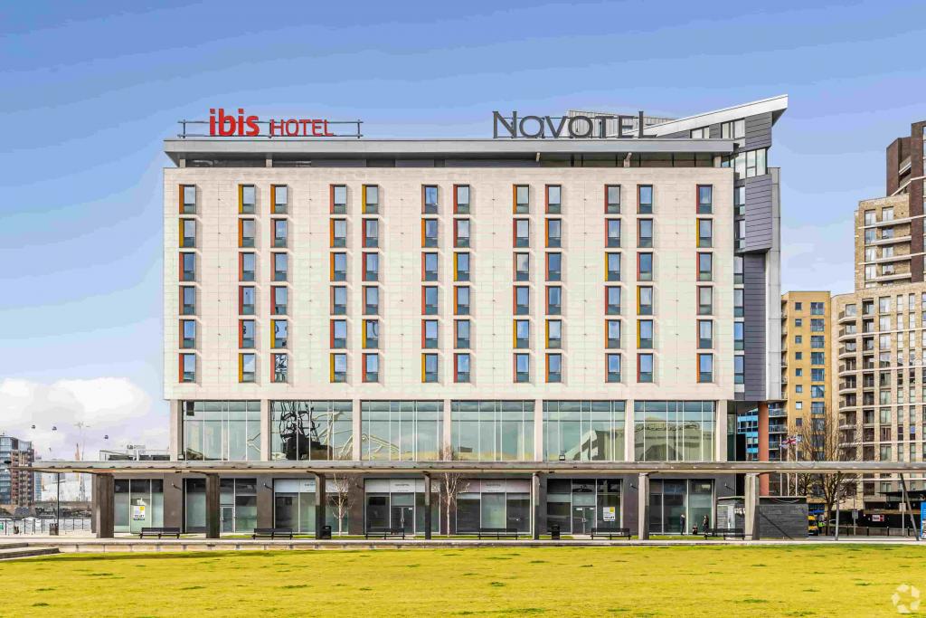 Novotel London Excel - Hotel & Retail Opportunity, 7 Western Gateway, London E16 1AA