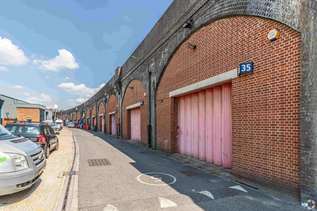 London Stone Business Estate - Light Industrial Space, Wandsworth, London SW8 3QR