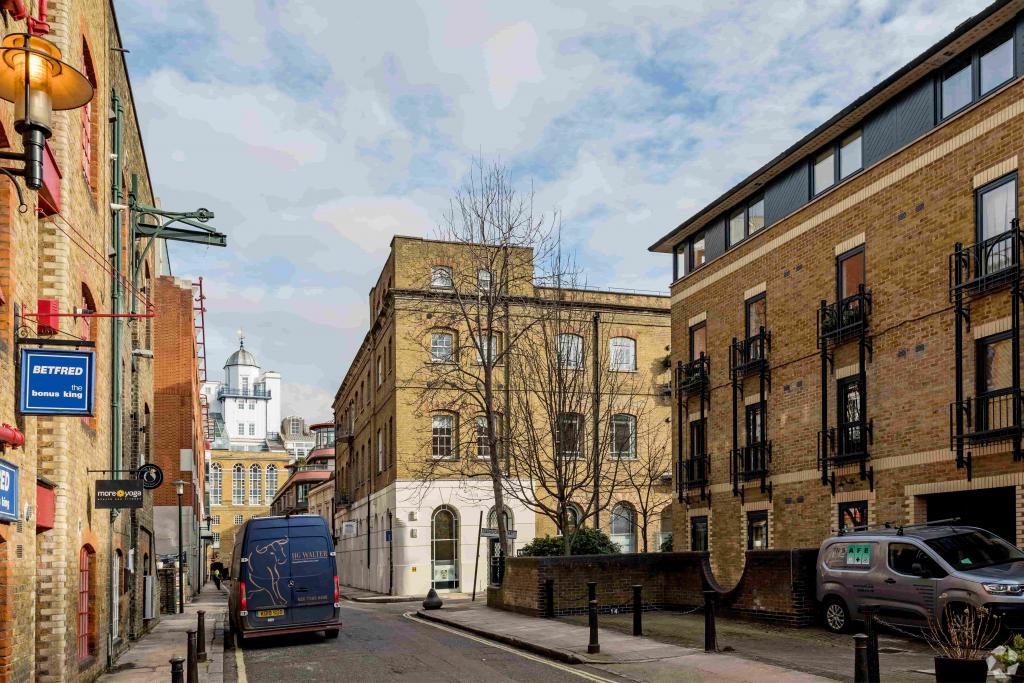 12-16 Horselydown Lane - Office Unit for Rent, Butlers Wharf, London SE1 2LN