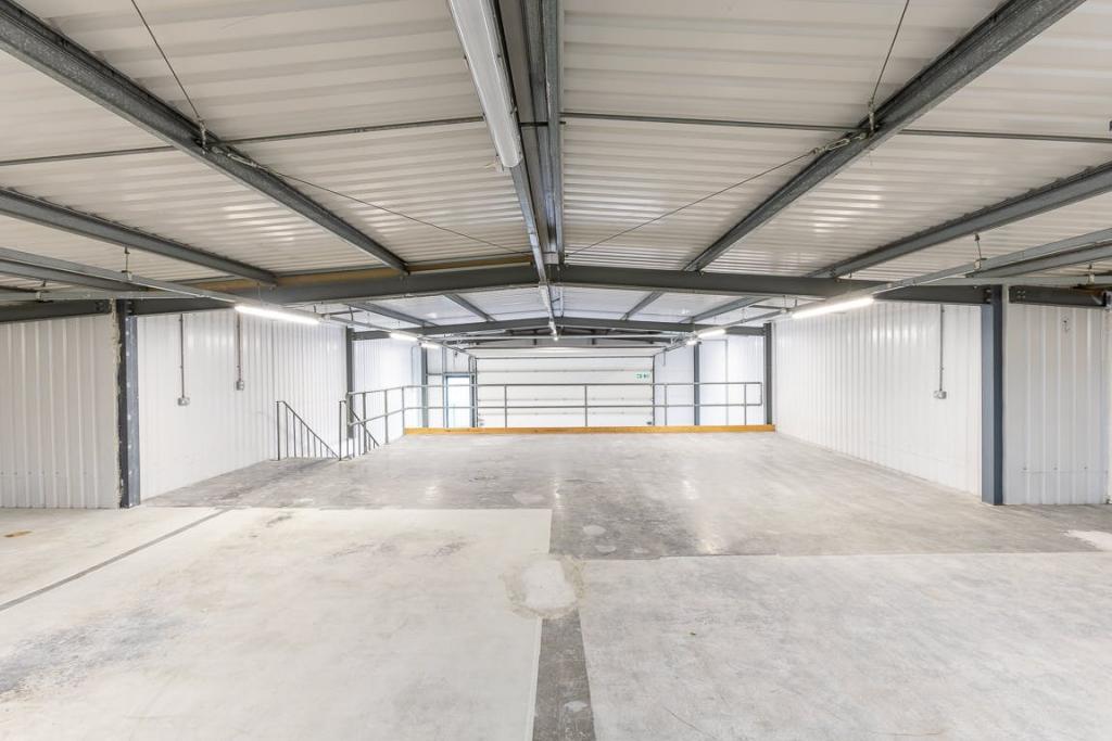 Linford Street Business Estate - Industrial Warehouse Unit, Wandsworth, London SW8 4UN