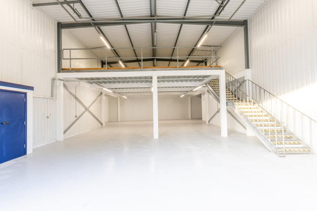 Linford Street Business Estate - Industrial Warehouse Unit, Wandsworth, London SW8 4UN
